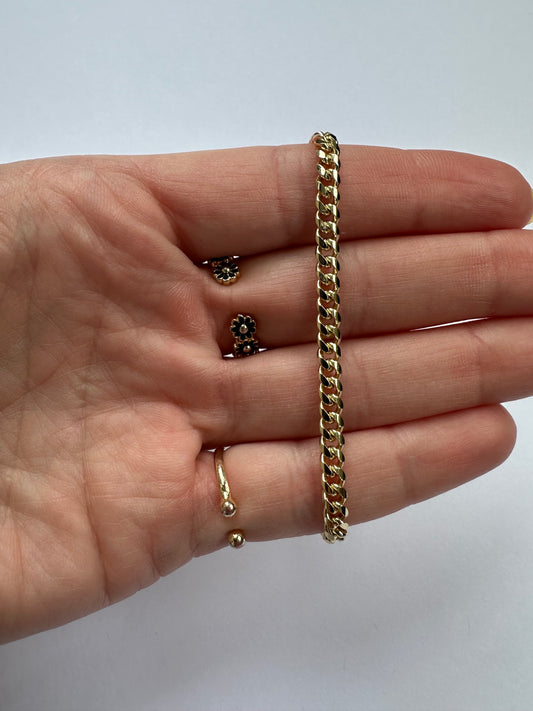 Gold Curb Chain Bracelet